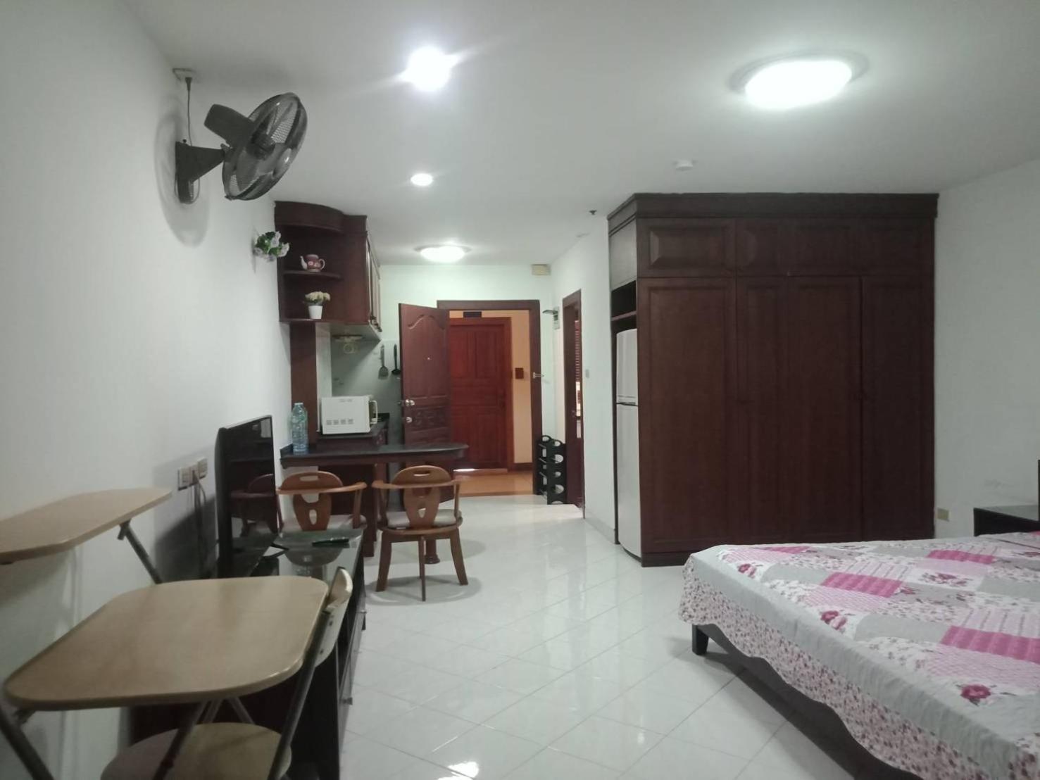 View Talay 2 Suite Apartments Джомтьен Экстерьер фото