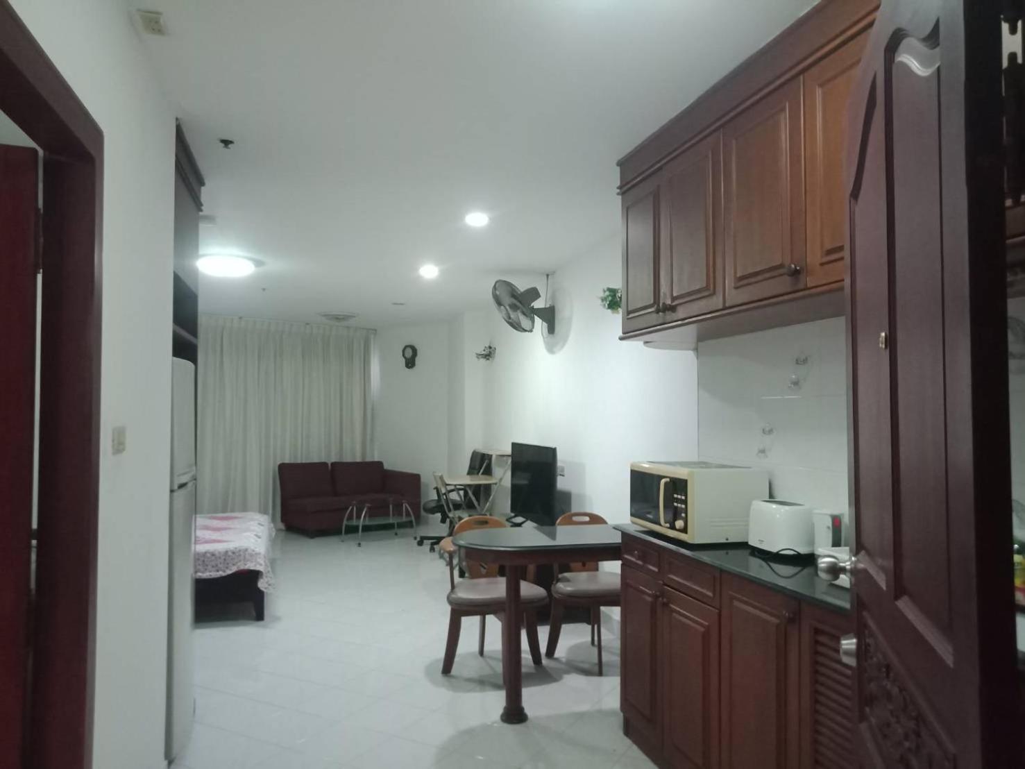 View Talay 2 Suite Apartments Джомтьен Экстерьер фото